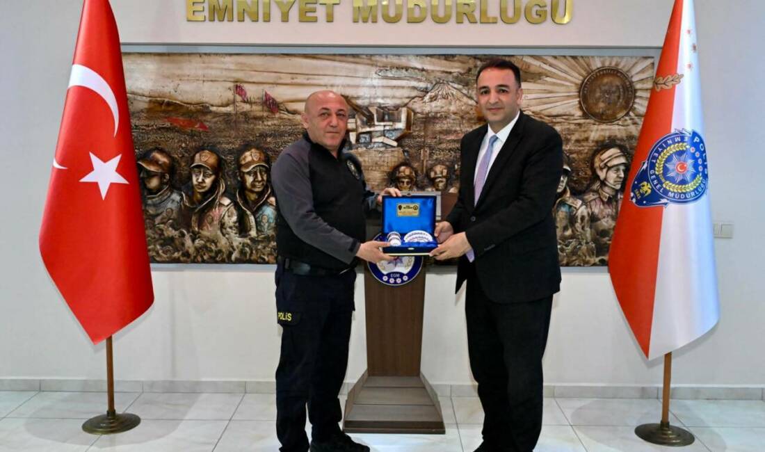 Aksaray’da veda ziyareti: İŞKUR İl Müdürü Akkuş’a yeni görevinde başarı mesajı Aksaray’da görev süresi sona eren İŞKUR İl Müdürü Mahmut Akkuş,
