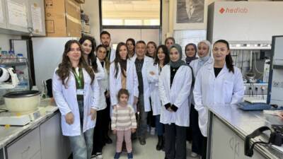 Aksaray Üniversitesi Fen Edebiyat Fakültesi öğretim üyeleri Prof. Dr. Melek