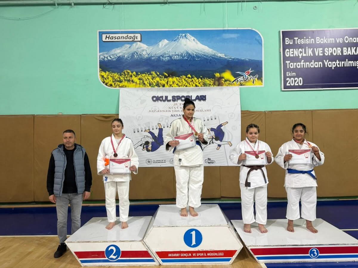 Aksaray’da düzenlenen Okul Sporları Küçükler Judo Grup Müsabakalarında ev sahibi