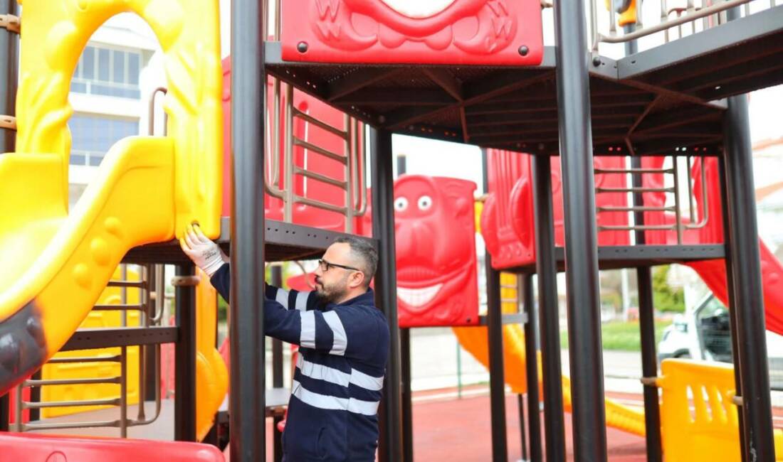 Aksaray’da parklar yenileniyor: Hasas Mahallesi’nde bakım çalışmaları sürüyor Aksaray Belediyesi, Hasas Mahallesi’nde park ve oyun alanlarında bakım-onarım çalışmalarını