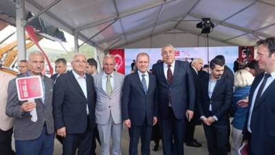 Taşpınar Belediyesi, Türkiye Belediyeler Birliği tarafından hibe edilen ekskavatör iş