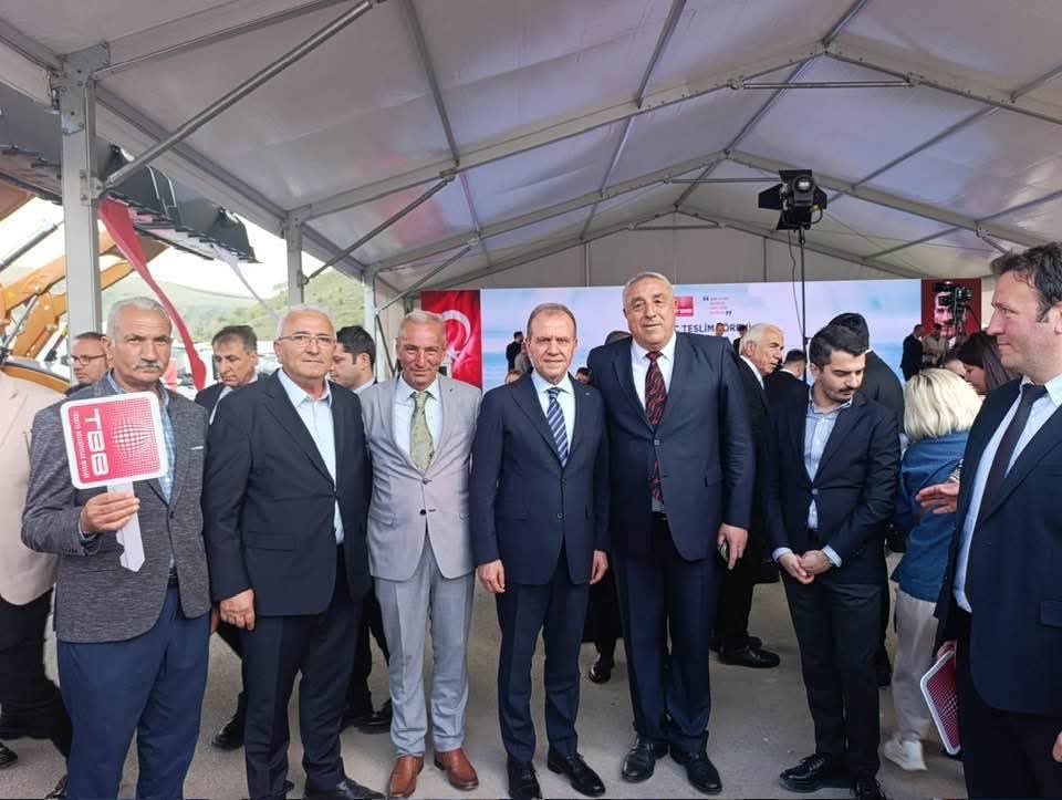 Taşpınar Belediyesi, Türkiye Belediyeler Birliği tarafından hibe edilen ekskavatör iş