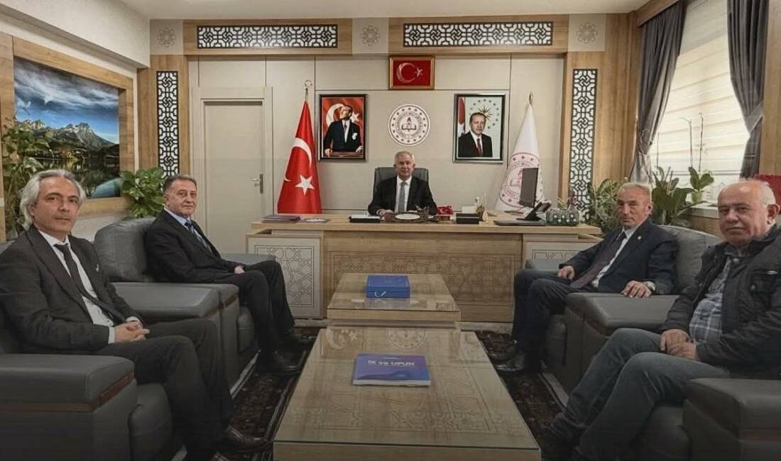 Taşpınar Belediye Başkanı İsmail Yılmaz ve beraberindeki heyet, İl Millî