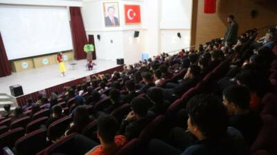 Aksaray Belediyesi tarafından gençlerin sanatsal gelişimine katkı sunmak ve kültürel