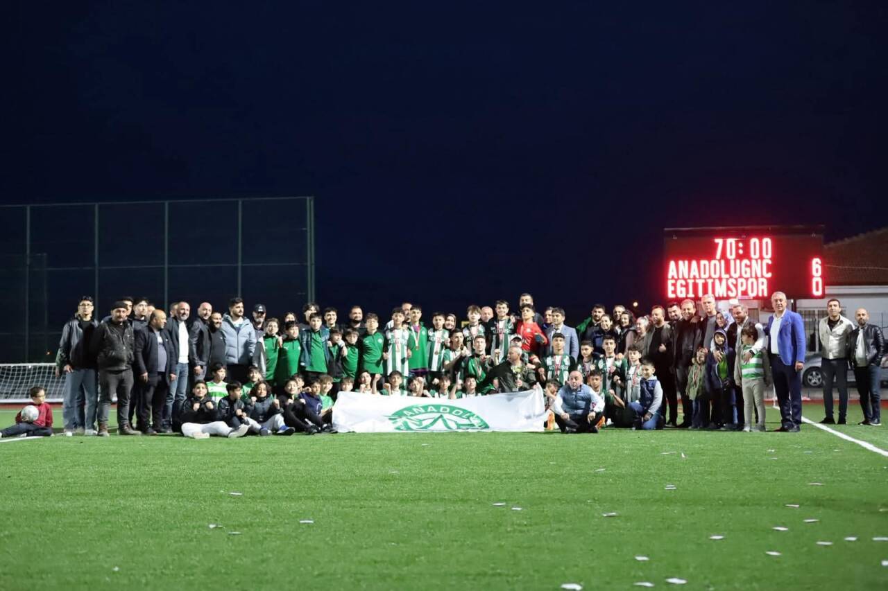 Aksaray’da 2025-2026 sezonu U15 Futbol Ligi tamamlandı. 9 takımın mücadele
