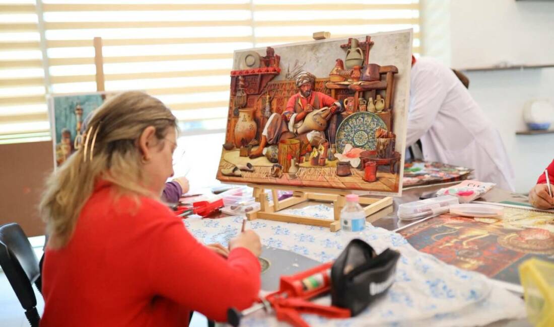 Aksaray Belediyesi tarafından hayata geçirilen Kadın Aktivite Merkezleri, kadınların üretime