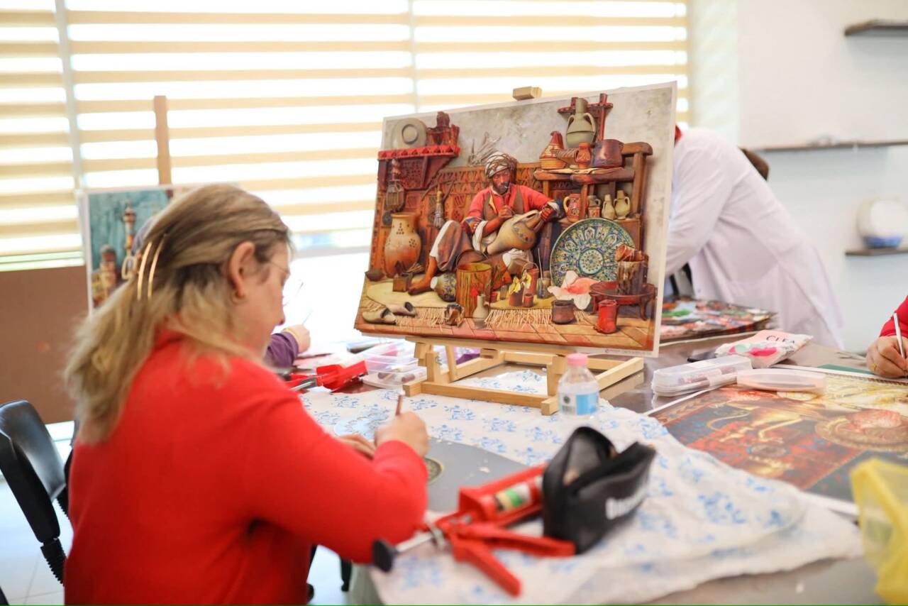 Aksaray Belediyesi tarafından hayata geçirilen Kadın Aktivite Merkezleri, kadınların üretime