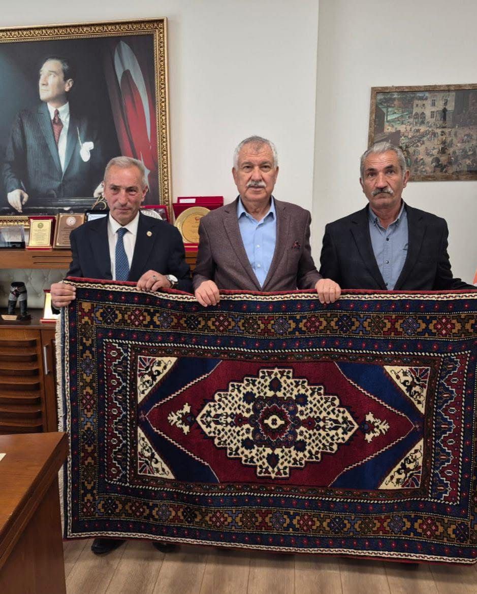 Taşpınar Belediye Başkanı İsmail Yılmaz, Adana’da Zeydan Karalar ile görüşerek