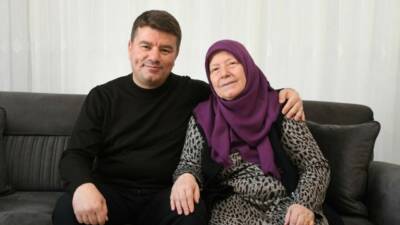 Başkan Evren Dinçer’in annesi İmran Dinçer, Ankara’da tedavi gördüğü hastanede