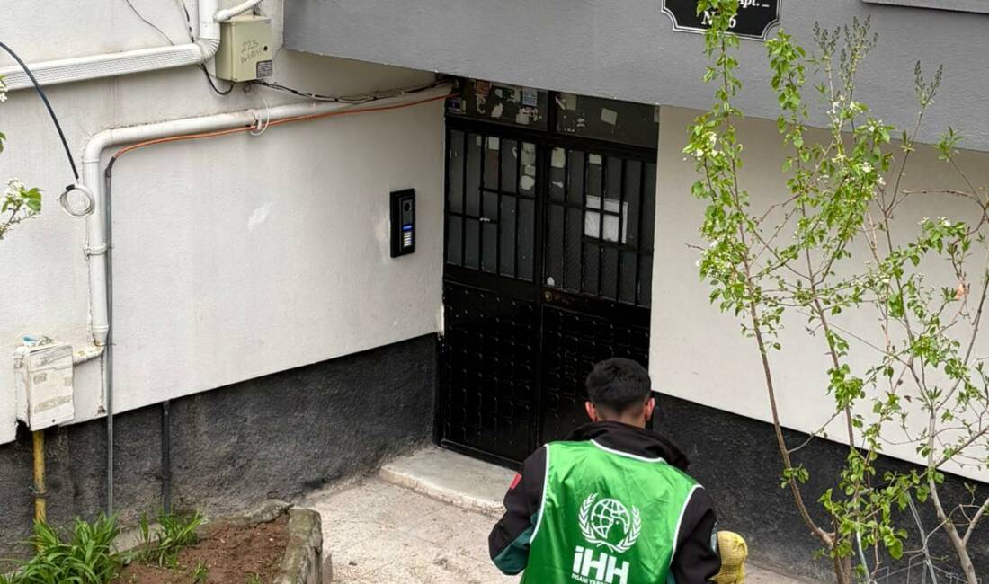 Aksaray İHH’dan ihtiyaç sahiplerine 27 tonluk patates desteği Aksaray’da faaliyet gösteren İHH İnsani Yardım Derneği, hayırseverlerin emanet ettiği