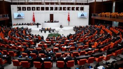 TBMM Genel Kurulu’nda kabul edilen yeni yasa; sosyal medya, doğum