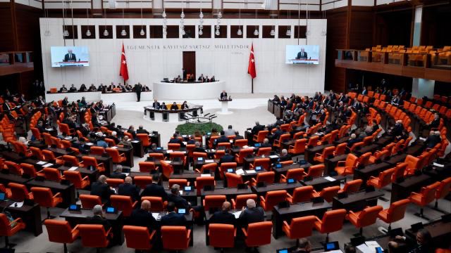 TBMM Genel Kurulu’nda kabul edilen yeni yasa; sosyal medya, doğum