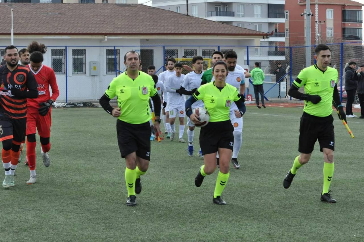 Aksaray 1. Amatör Kümede devam eden play-off müsabakaları, yaşanan hakem