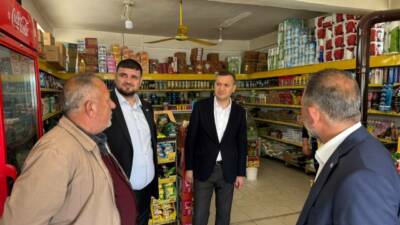 İYİ Parti Aksaray Milletvekili Turan Yaldır, Yeşilova ziyaretinde vatandaşlarla bir