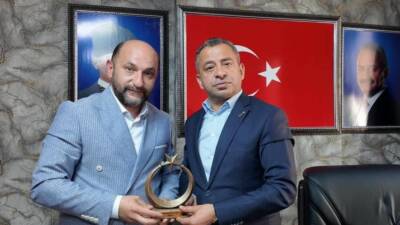 Müteahhitler Birliği heyeti, Anahtar Parti İl Başkanı Ali Karakuş’u ziyaret