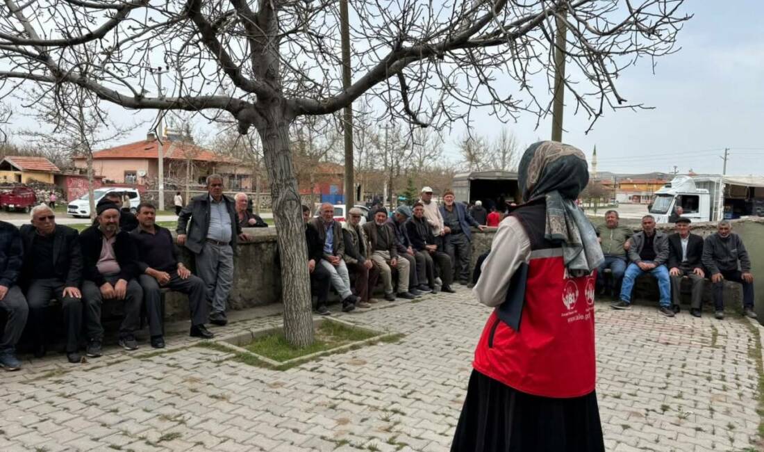 Aksaray’da Karaören Köyü’nde düzenlenen eğitim programında yaşlı bireylere sağlıklı yaşam