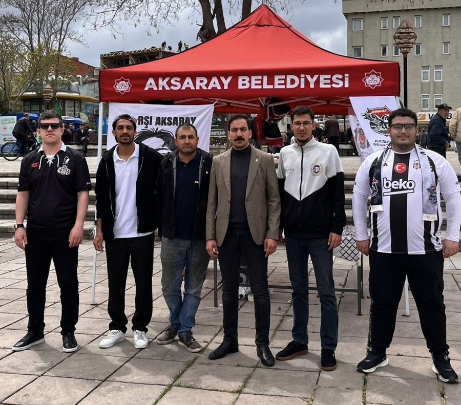 Kahramanmaraş’taki okul saldırısında hayatını kaybedenler için Aksaray’da lokma dağıtıldı, dualar