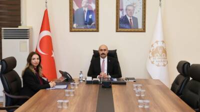 Aksaray Valiliği ev sahipliğinde gerçekleştirilen Video Konferans Sistemi (VKS) toplantısında,