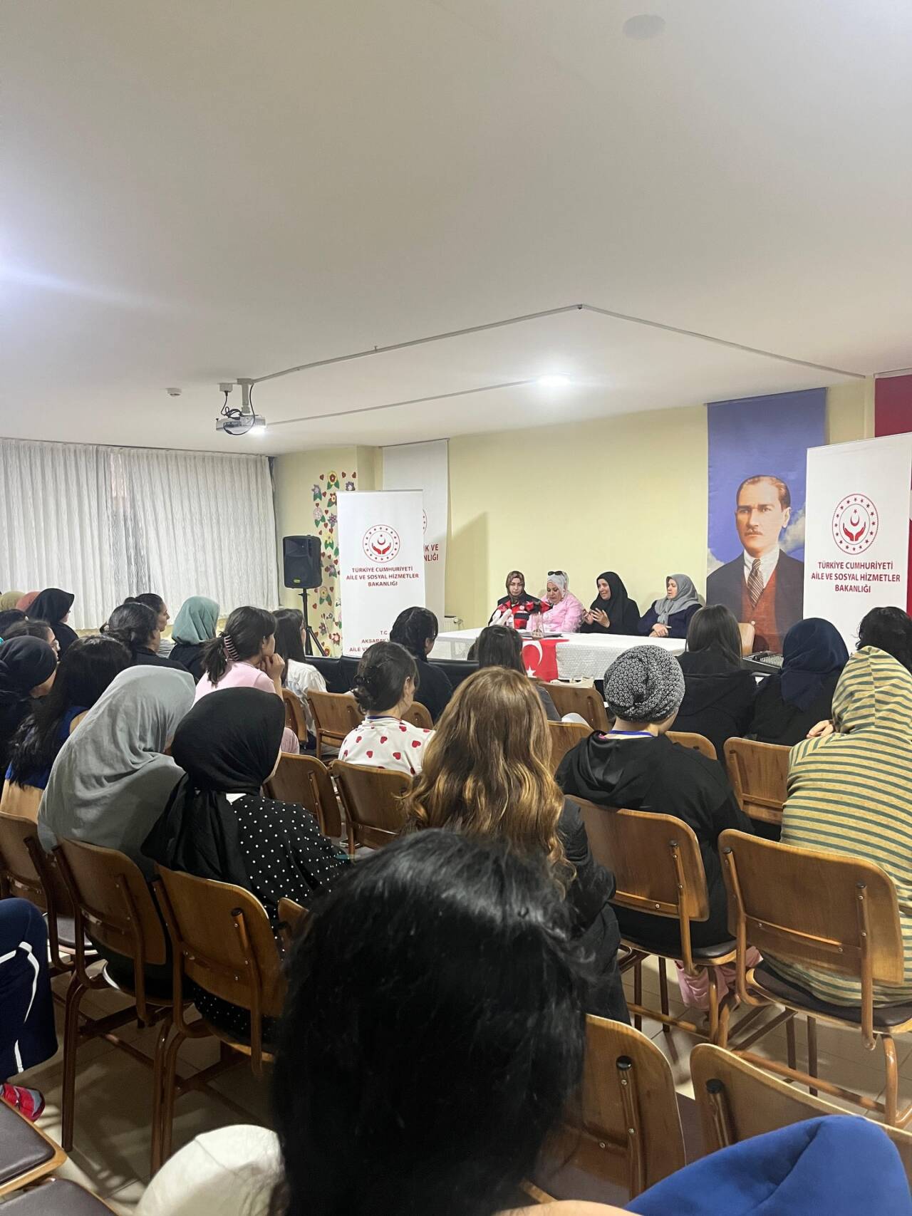 Aksaray’da Mahperi Hatun KYK Kız Yurdu’nda, Aile ve Sosyal Hizmetler