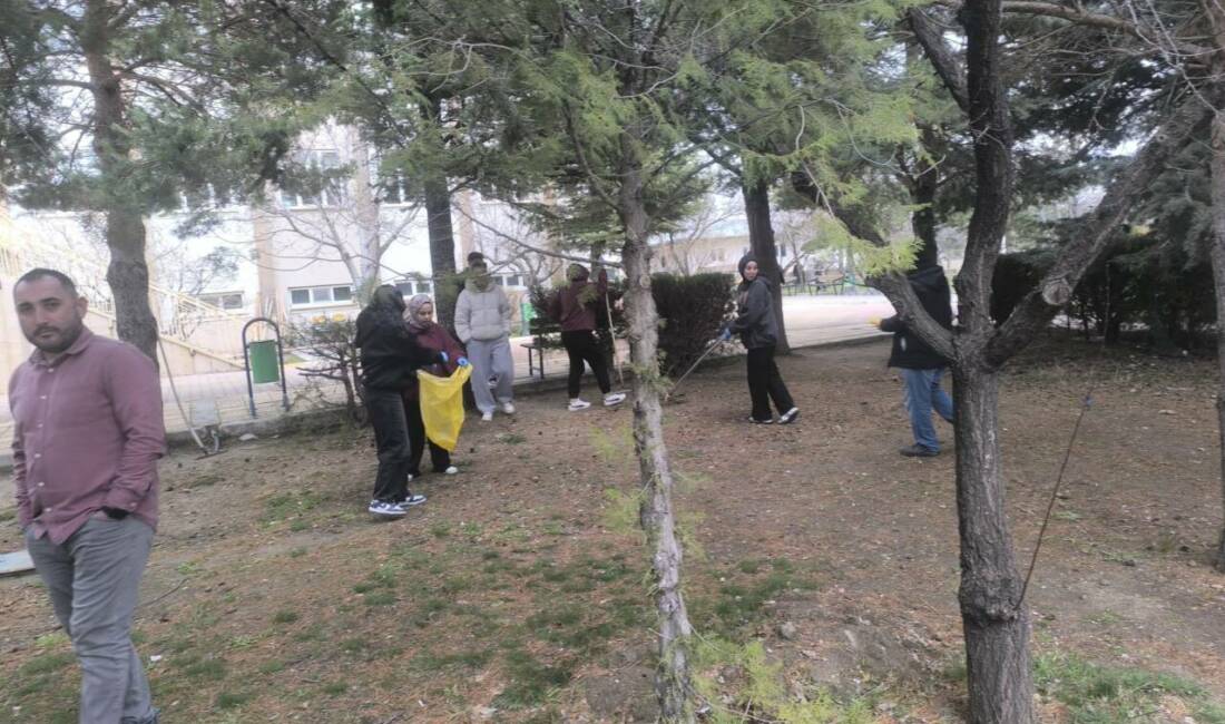Aksaray Üniversitesi Ortaköy Meslek Yüksekokulu Elektronik ve Otomasyon Bölümü öğrencileri,