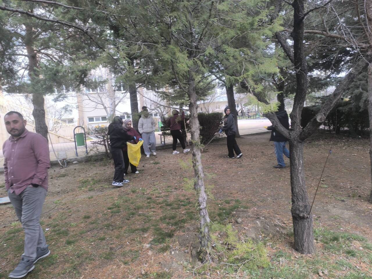 Aksaray Üniversitesi Ortaköy Meslek Yüksekokulu Elektronik ve Otomasyon Bölümü öğrencileri,