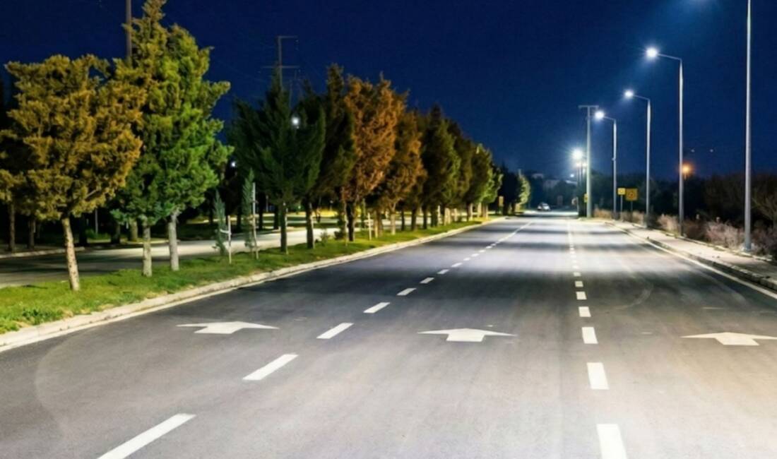 Aksaray Organize Sanayi Bölgesi’nde hayata geçirilen yeni aydınlatma sistemiyle bölge