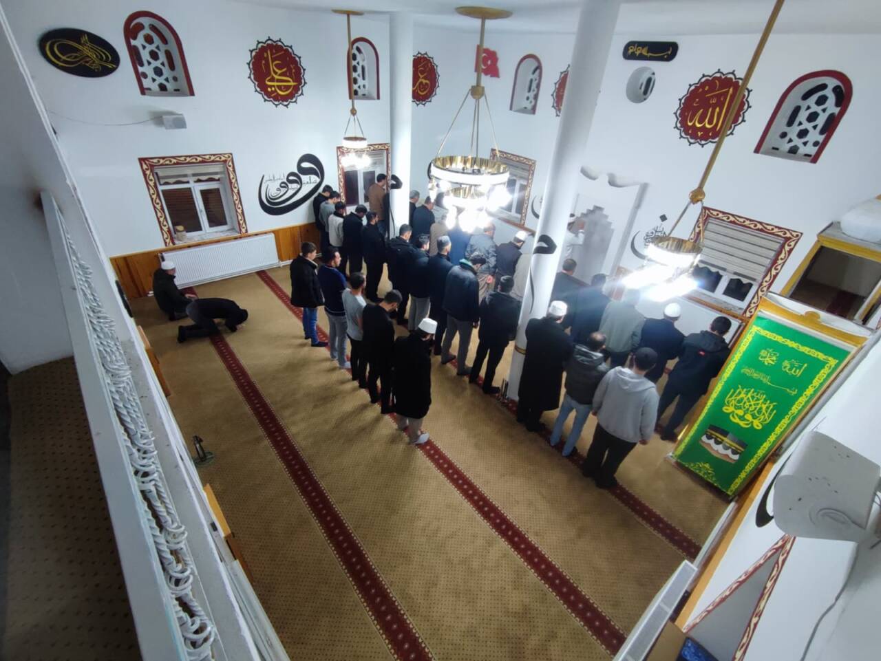Eskil İlçe Müftüsü Seyit Böğet, ilçede sürdürülen “Sabah Namazı Buluşmaları”