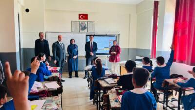 Eskil Kaymakamı Taha Soydaş, köy ve mahalle ziyaretleri çerçevesinde Bayramdüğün