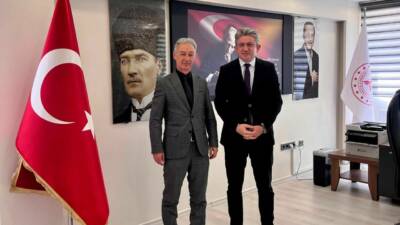 Eskil Belediye Başkanı Mustafa Zavlak, İl Sağlık Müdürü Abdullah Güleç’i
