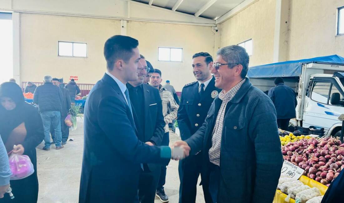 Aksaray’ın Eskil ilçesinde kurulan semt pazarı, Kaymakam Taha Soydaş’ın ziyaretiyle