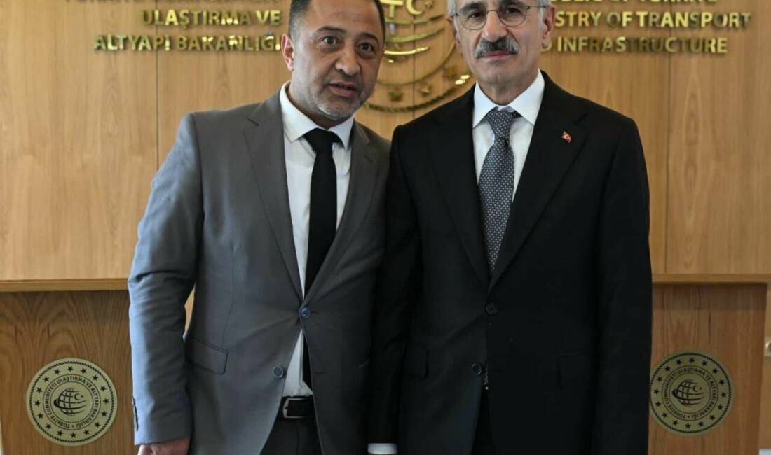 Demirci Belediye Başkanı Ramazan Bozlak, Bakan Abdulkadir Uraloğlu’nu ziyaret ederek