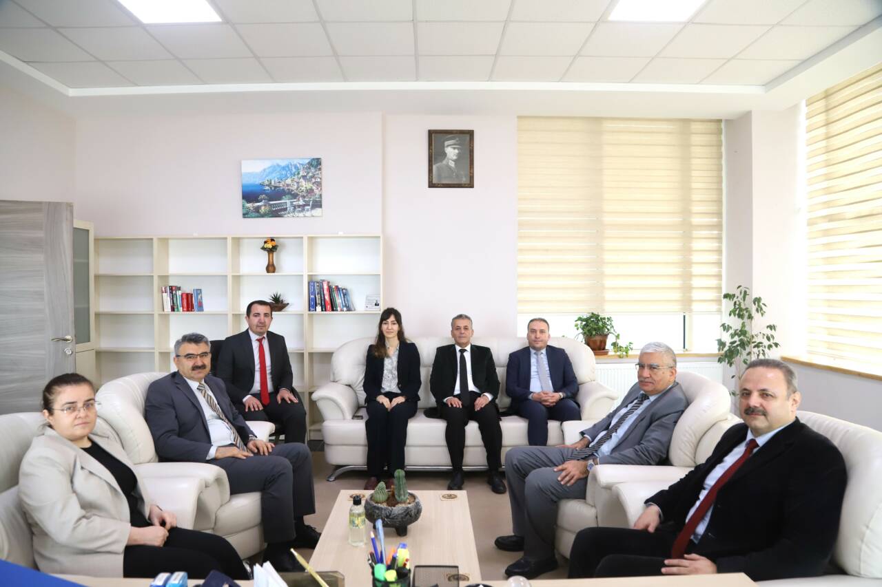 Aksaray Üniversitesi (ASÜ) Rektörü Prof. Dr. Alpay Arıbaş, 5 Nisan