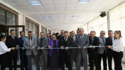 Aksaray Üniversitesi kampüsünde faaliyet gösteren Mokissos Kafe, ASÜ Rektörü Prof.