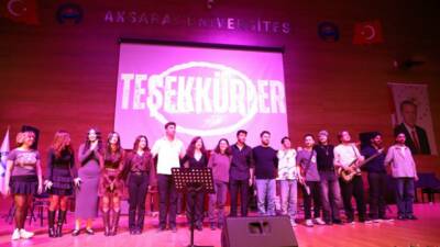 Aksaray Üniversitesi öğrenci ve personelinin katılımına açılan “ASÜ Sahnede Müzik