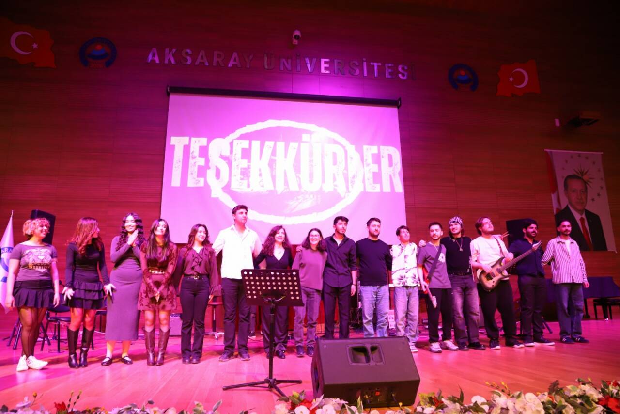 Aksaray Üniversitesi öğrenci ve personelinin katılımına açılan “ASÜ Sahnede Müzik
