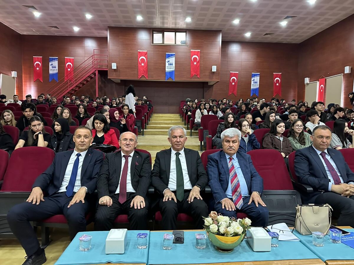 Aksaray’da Cengiz Aytmatov’un eserleri, gençlerin bakış açısıyla yeniden yorumlandı. İl