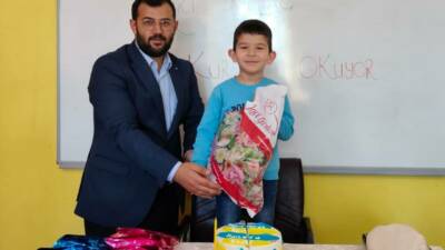 Sultanhanı’nda 4-6 yaş Kur’an Kursu’nda düzenlenen anlamlı programda, minik öğrenci