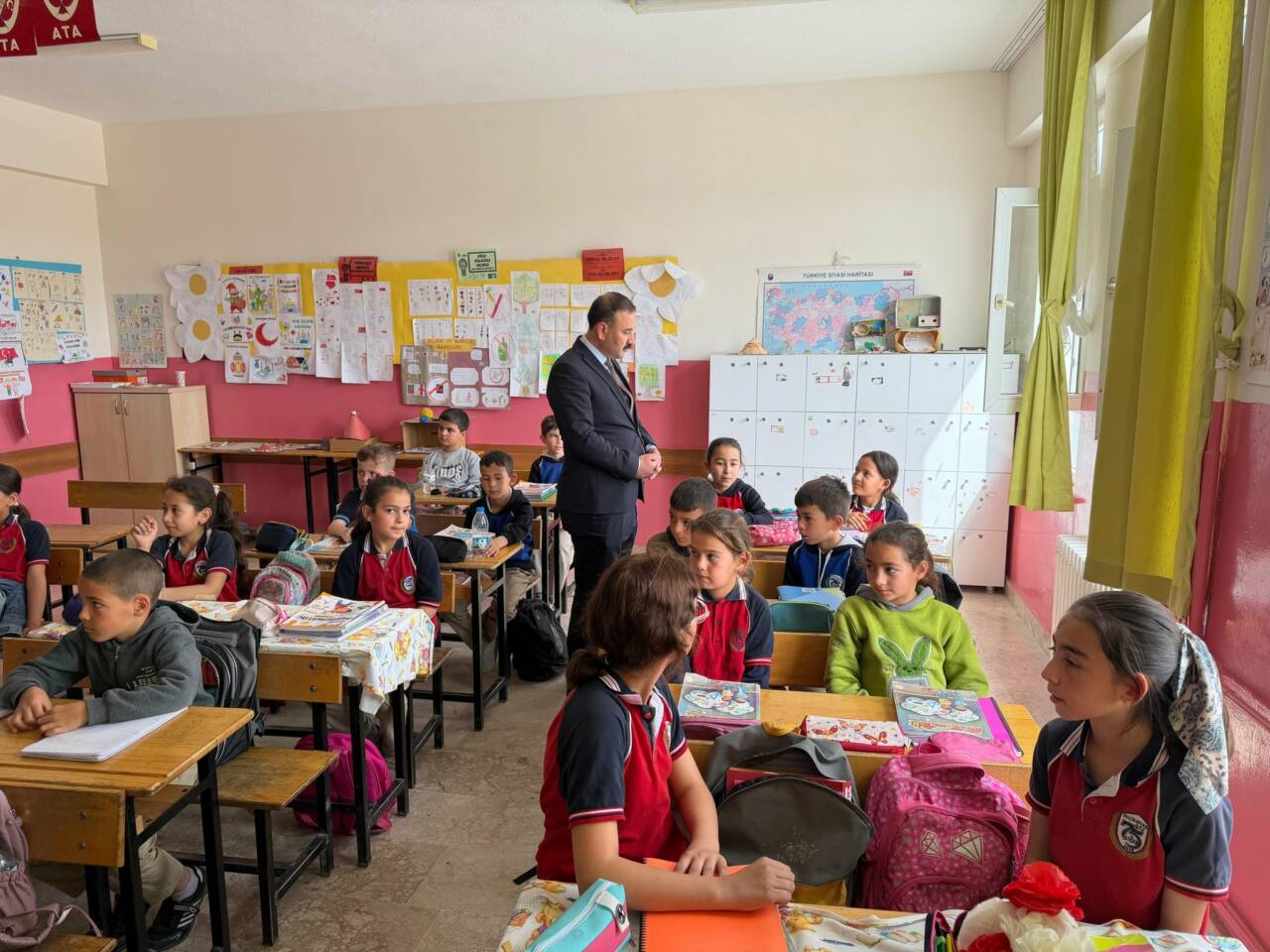 Sultanhanı Kaymakamı Bilal Göksun, ilçede eğitim faaliyetlerini yerinde incelemek amacıyla