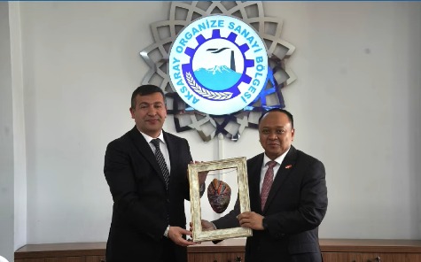 Endonezya’nın Ankara Büyükelçisi Achmad Rizal Purnama, Fahri Konsolos İbrahim Çavga,