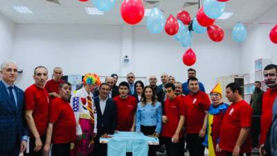 Aksaray’da Otizm Farkındalık Günü dolayısıyla devlet himayesindeki özel çocuklara yönelik