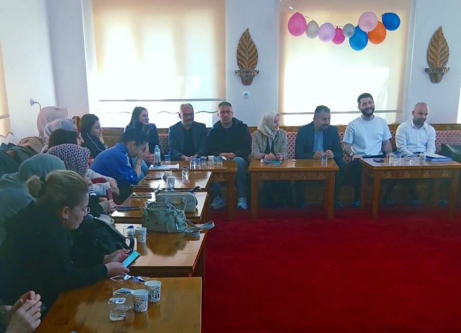 Aksaray’da sendikal faaliyetler kapsamında saha ziyaretleri devam ediyor. Öz Sağlık-İş