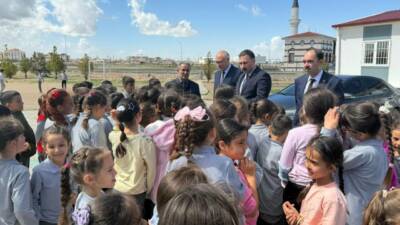 Sultanhanı Kaymakamı Bilal Göksun, ilçede eğitim kurumlarına yönelik ziyaretleri kapsamında
