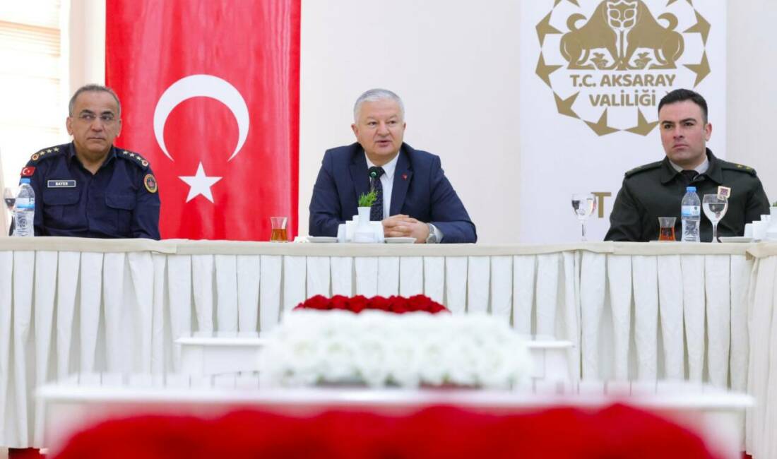 Aksaray Valisi Murat Duru, görevlerini büyük bir kahramanlık ve fedakârlıkla