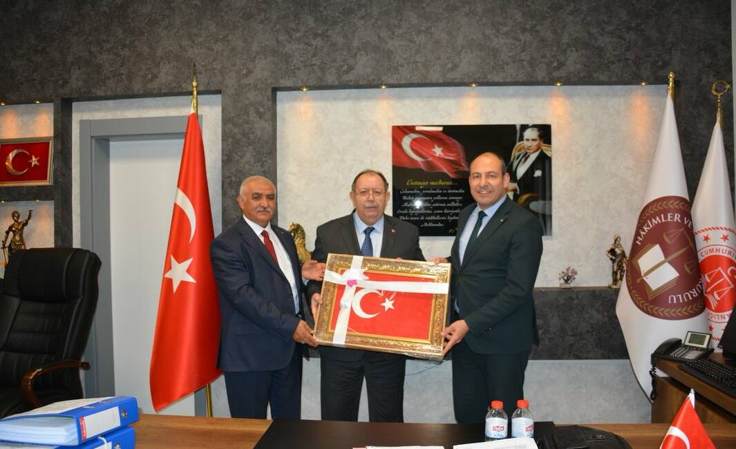 Yüksek Seçim Kurulu Başkanı Ahmet Yener ile YSK Üyesi Serdar
