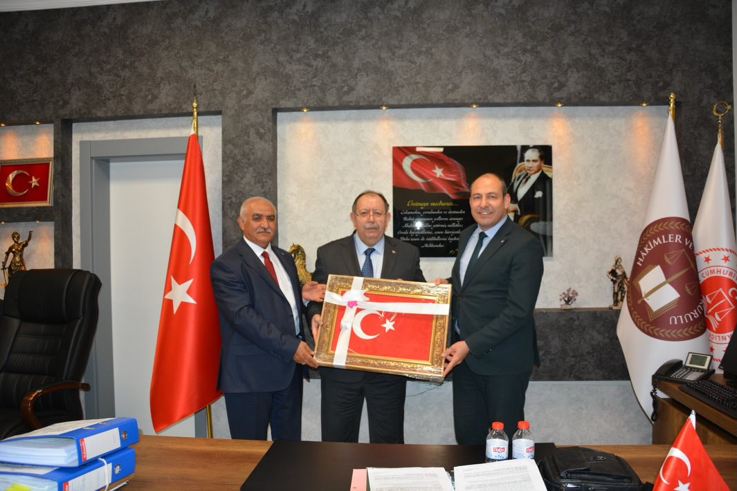 Yüksek Seçim Kurulu Başkanı Ahmet Yener ile YSK Üyesi Serdar