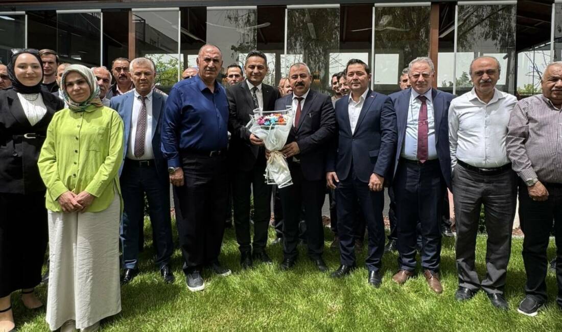 Aksaray’da SGK’nın 20. Kuruluş Yılı Coşkuyla Kutlandı Aksaray’da Sosyal Güvenlik Haftası kapsamında SGK çalışanları ve sendika temsilcileri