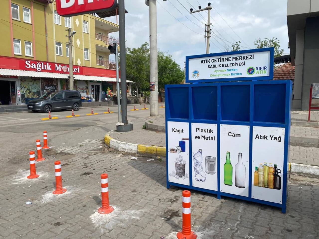 Kasabanın Üç Noktasına Geri Dönüşüm Konteynerleri Yerleştirildi.