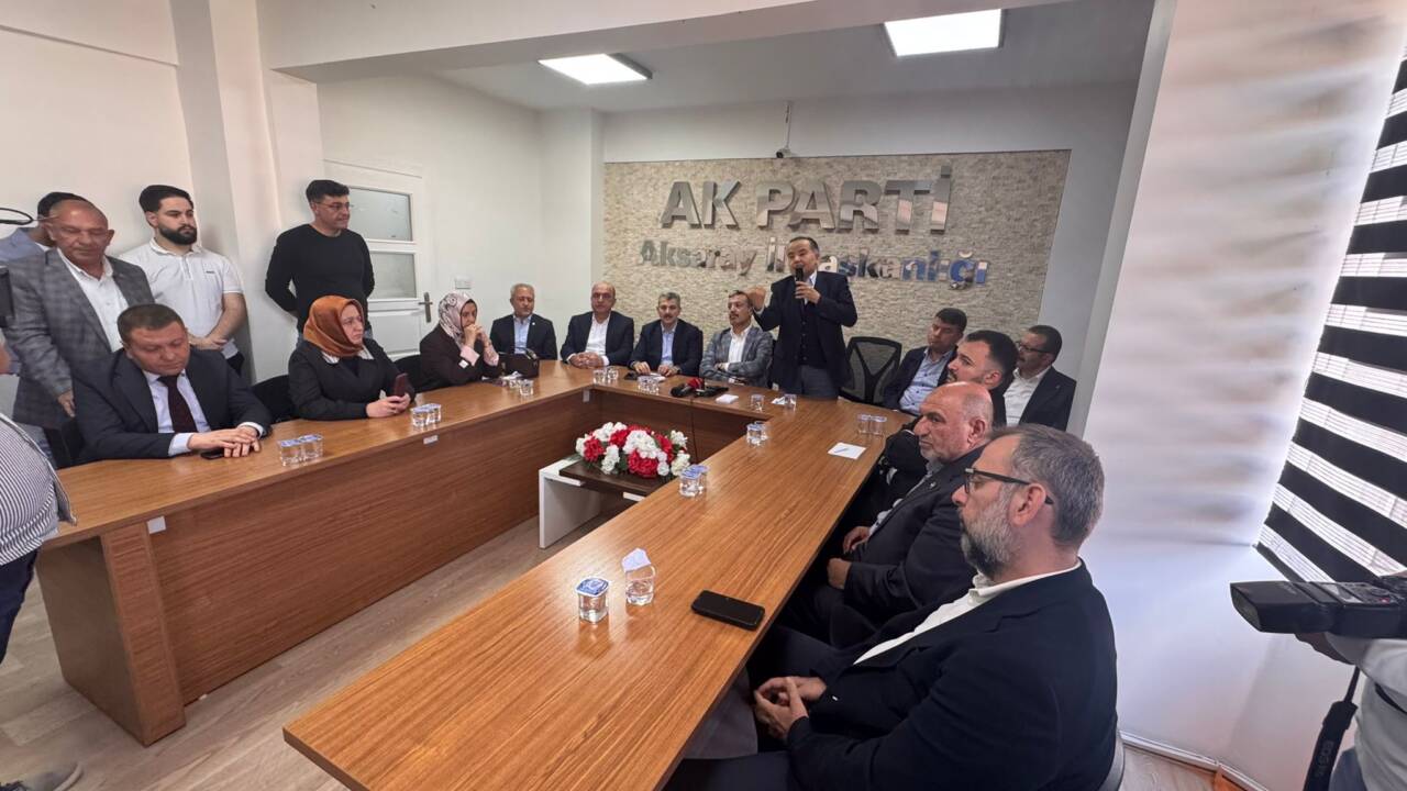 AK Parti Aksaray teşkilatının bayramlaşma programında birlik, hizmet ve yatırımlar