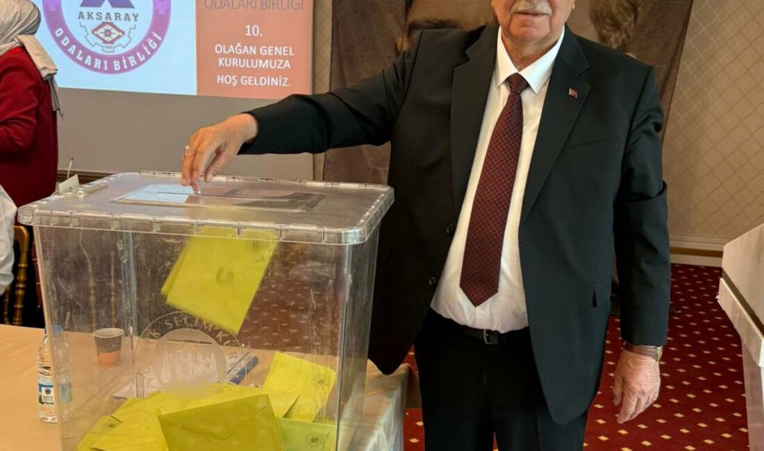 Aksaray Esnaf Birliği’nde Veysel Öztürk dönemi başladı! Aksaray’da yapılan genel kurulda 103 delegenin oyunu alan Veysel Öztürk,