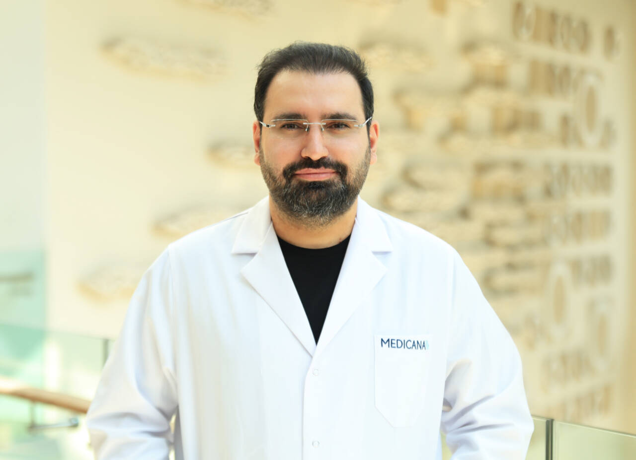 Medicana International İstanbul Hastanesi Dermatoloji Uzmanı Prof. Dr. Ömer Faruk